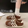 Zapatos de Entrenamiento Alemanes de Cuero Genuino con Doble Cordón y Punta Redonda para Mujer Hacen que los Pies Parezcan Más Pequeños Zapatos de Forrest Gump Versátiles Ligeros Cómodos Zapatos Deportivos Casuales
