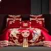 Juego de cuatro piezas para boda, todo algodón, festivo, diseño de dragón y fénix, ropa de cama de algodón puro para bodas, recién casados y parejas recién casadas, con una funda de edredón rojo brillante