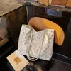 Bolsa Feminina Fashion 2026 Novo Estilo Grande Capacidade Casual de Ombro Corrente Elegante Versátil para o Dia a Dia Bolsa Tote Tendência