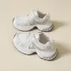 Nuevas zapatillas de papá de verano para mujer, estilo universitario, transpirables, de suela gruesa, que aumentan la altura, antideslizantes, versátiles, zapatos casuales, zapatillas para correr