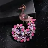 Broche Pavão Grande Moda Europeia e Americana Vintage Luxo Leve Versátil Animal Corsage Pin Acessórios de Vestuário Feminino