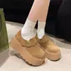 Sapatos femininos estilo Birkenstock com sola plataforma alta para aumentar a altura, cobertura total, novo modelo outono 2026, mocassins de calçar fácil para pessoas baixinhas