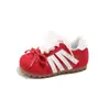 Zapatillas para niñas, nueva colección primavera/otoño 2026, zapatillas de entrenamiento retro rojas alemanas, zapatillas deportivas de malla transpirable para niñas pequeñas