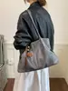 Bolsa Grande Capacidade Retrô Feminina 2026 Nova Outono Casual Bolsa de Ombro Estilo Coreano Simples Prática Bolsa Tote para o Dia a Dia