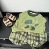 Conjunto de Chaleco para Niños 2026 Estilo Nuevo Niños y Niñas Chaleco sin Mangas Pantalones Repelentes de Mosquitos Conjunto de Dos Piezas Top Holgado Pantalones a Cuadros