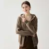 Nuevo Abrigo de Diseño con Cordón para Otoño e Invierno Suéter de Cachemira para Mujer Cardigan Grueso de Punto Acanalado de Doble Capa con Capucha y Cierre de Cremallera