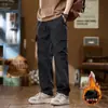 Pantalones de trabajo rectos americanos para hombre otoño e invierno sueltos multibolsillos pantalones de hombre pantalones casuales pantalones largos forrados de polar resistentes al desgaste