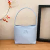 Bolso de Hombro Satchel de Moda Ins Coreano de Nicho Bolso Tote Cubo Gran Capacidad Simple Versátil Bolso de Hombro para Ropa de Trabajo