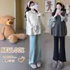 Nuevo conjunto de dos piezas para maternidad estilo coreano Otoño/Invierno 2026: chaleco suéter + top con cordones
