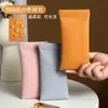 Leve sua Bolsa de Armazenamento para Óculos de Sol com Você a Qualquer Momento, Bolsa de Veludo Anti-Pressão, Bolsa de Armazenamento para Óculos Fechada, Universal, Simples e Portátil