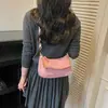 Yuezhi 2026 Verano Nuevo de Moda Bolso de Hombro para Debajo del Brazo con Colores Contrastantes Texturizados para el Trabajo y los Viajes Diarios Bolso Cruzado