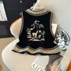 Calidad Garantizada Reductor de Edad Mamá de Mediana Edad Otoño e Invierno Nuevo Estilo Chino Bordado Estilo Nacional Estilo Dinero Viejo Chaleco de Terciopelo Dorado