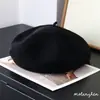 Boina de lã de alta qualidade, com bom caimento, para mulheres, cor sólida, versátil, elegante e faz o rosto parecer menor, lembrando um chapéu de abóbora.