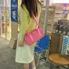 Bolsa de mão casual e simples, nova tendência outono 2026, bolsa de ombro texturizada, bolsa transversal de grande capacidade para viagem e academia