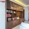Estantería de Madera Maciza de Nogal Negro Americano Personalizada de Fábrica Gabinete de Pared con Escalera Colgante para Estudio Estantería de Lujo de Roble Rojo Retro Europeo