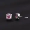 Brincos Quadrados de Zircônia Estilo Europeu e Americano para Mulheres, Brincos de Luxo Leve e de Alta Qualidade, Brincos Versáteis e Elegantes, Agulhas de Prata Esterlina Cravejadas com Rubis