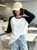 Camiseta larga de manga larga, holgada, talla grande, para mujer, perfecta para usar en capas en otoño e invierno, con un cuello redondo moderno y casual.