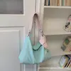2026 Nuevo Bolso de Mujer Más Vendido Bolso Tote Grande de Capacidad Estilo Retro Coreano con Bordado Tridimensional, Bolso de Hombro Moderno y Versátil