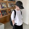 Nova Roupa Infantil Masculina Gola Redonda Estilo Coreano Manga Curta Camiseta Simples Tendência Legal Roupa de Verão Infantil Jaqueta de Meia Manga Estilista Solta