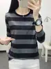 Camiseta de manga larga a rayas talla grande para mujer 2024 Nueva camiseta Primavera y Otoño Top holgado adelgazante Camisa base para madre