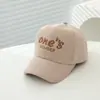 Novo boné infantil casual transfronteiriço, chapéu infantil de fleece fino para atividades ao ar livre, boné de beisebol personalizado com letras em inglês para meninas