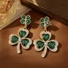 Pendientes de Diamantes Coloridos Estilo Hip-Hop Personalizados Transfronterizos Europeos y Americanos, Pendientes de Sombrero y Bota de Aleación de Moda y Versátiles con Diamantes Goteados en Aceite para Mujer