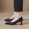 Sapatos Profissionais de Salto Alto com Salto Grosso, Estilo Chanel, Bico Quadrado, Lançamento Primavera e Outono 2026, Elegantes, Decotados, Estilo Francês, com Strass, Cor Preta