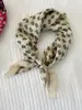 Pañuelo Pequeño Cuadrado Estilo Japonés Ligero Vintage Artístico Superpuesto Estilo Mori Floral Pañuelo de Seda para Viajero Pañuelo para la Cabeza Pañuelo de Algodón Lino Estilo Coreano