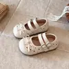 Zapatos plateados de estilo coreano para niñas, nuevos de primavera y otoño, vintage, con doble hebilla y lazo, para niños, suela blanda, Mary Janes bajos