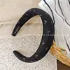 Diadema retro de alta calidad con dientes para otoño e invierno para mujer, diseñada para realzar la apariencia de la coronilla, nuevo estilo 2026, antideslizante, accesorio para el cabello versátil
