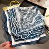 Pañuelo Cuadrado Pequeño de Seda Retro Francés 70cm Bufanda Protectora para el Cuello Bufanda Profesional Versátil Bufanda