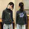 Camiseta Térmica de Manga Larga Base Casual para Niña Otoño/Invierno Nuevo Estilo Cuello Semi Alto Parte Superior Cepillada Ropa Interior Rayada para Bebé