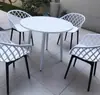 Conjunto de Mesa y Sillas Moderno para Exterior para Área de Ocio en Balcón, Mesa Redonda de Acero al Carbono para Patio al Aire Libre, Muebles de Plástico para Uso en Exterior de Tienda de Té de Leche