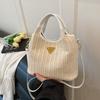 Bolso de Mano de Color en Contraste a la Moda para Mujer 2025 Nuevo Bolso Casual de Hombro Cruzado Bolso de Cubo de Paja de Alta Gama