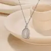 Colar com pingente geométrico irregular verde fresco dongling europeu e americano corrente clavicular feminina aço titânio banhado a ouro 18K não desbota
