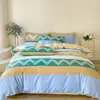 Novo Estilo Conjunto de Roupa de Cama Quatro Peças em Algodão de Fibra Longa Escovado, Confortável para Dormir Nu, Lençol de Cama e Capa de Edredom Conjunto para Estudante
