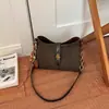 Bolsa vintage esmerilada de otoño e invierno para mujer, nuevo bolso cruzado versátil de moda 2026, bolso de hombro tipo cubo popular para ir al trabajo