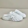 2025 Sapatos Brancos Meia-Copa Personalizados Novos, Tênis Estudante Respiráveis de Malha, Sapatos Casuais, Palmilha Elevadora Tendência Sapatos Femininos