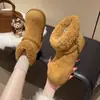 Novas botas de neve 2026 para mulheres, com sola grossa, forro de fleece e um design quente e aconchegante. Estas botas de inverno elegantes e casuais são perfeitas para adicionar um toque de moda ao seu guarda-roupa de inverno.