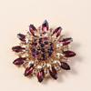 Broche de girassol de diamante completo de moda retrô europeia e americana, broche de corrente de suéter elegante de luxo retrô e elegante de alta qualidade