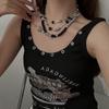 Collar Europeo y Americano de Perlas Largas en Capas para Mujer, Moderno, de Alta Gama, Lujo Ligero, Temperamento Dulce, Cadena Versátil para la Clavícula