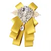Banquete de Bodas para Hombre de Gama Alta Estilo Británico Lazo Flor de Pedrería Cuello Florido Corbata de Lazo Traje Formal Cuello Flotante Profesional Flor