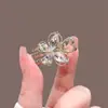 Presilha de Cabelo com Franja Lateral Pequena Borboleta de Cristal Presilha de Cabelo Preta Pequena para Mulheres Outono 2024 Novo Estilo