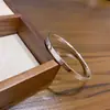 Nuevo Pulso Abierto Minimalista, Único y Versátil, Joyería de Superficie Brillante de Alta Gama, Diseño Elegante, Accesorio de Moda, Idea de Regalo