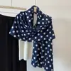 2026 Bufanda Nueva Mujer Otoño Invierno Estilo Francés Elegante Versátil Delgada Lunares Sarga Terciopelo Algodón Lino Tacto Chal Largo