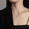 Collar de calabaza roja estilo chino con diamante para mujer, diseño de nicho que combina con todo, cadena de clavícula de acero de titanio de 18 quilates, joyería elegante y moderna.