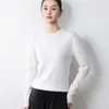 Nuevo suéter de punto para mujer de cuello redondo para otoño e invierno, estilo versátil listo para usar, adecuado como prenda exterior, de manga larga, se puede usar como capa base, suéter de color liso