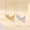 Yuebao Jewelry Plata de Ley S925 Chapada en Oro Cadena para Clavícula de Tres Flores Diseño Delicado para Chica Nicho Collar Venta Caliente al por Mayor