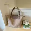 Bolso Tote Rayado Caqui de Baja Saturación de Principios de Otoño con Solapa de Contraste Bolso de Hombro Minimalista Elegante para el Viaje Diario