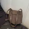 Bolso Cubo Nuevo de Ante Esmerilado Otoño e Invierno 2025, Alto Valor Estético, Bolso de Hombro Sencillo, Bolso Cruzado de Moda para Debajo del Brazo